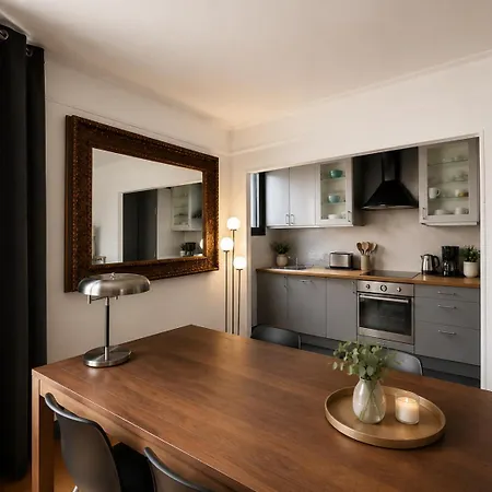 2 Bedroom 7 Near Eiffel Tower * Παρίσι